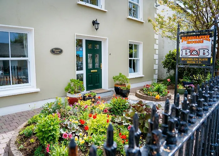 Plougastel House B&B