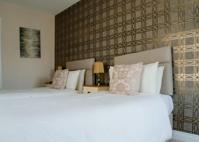 Plougastel House B&B